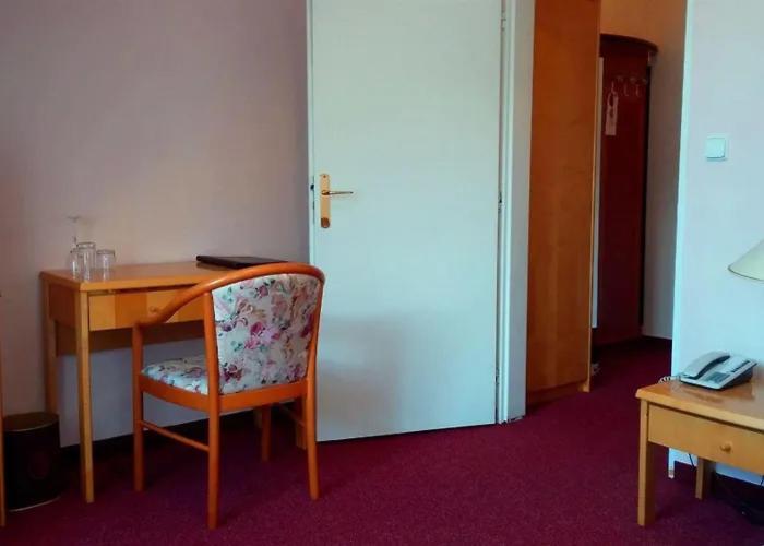 Hotel Ester Karlsbad Eksteriør billede
