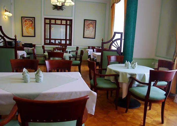 Hotel Ester Karlsbad Eksteriør billede