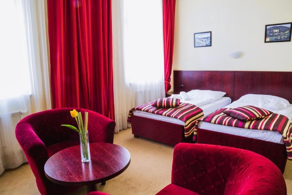 Hotel Ester Karlsbad Eksteriør billede