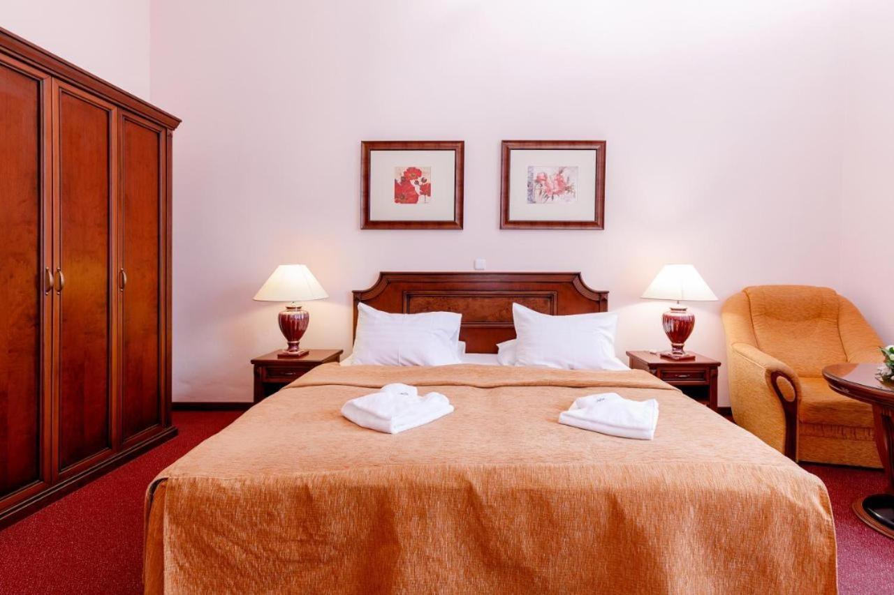 Hotel Ester Karlsbad Eksteriør billede