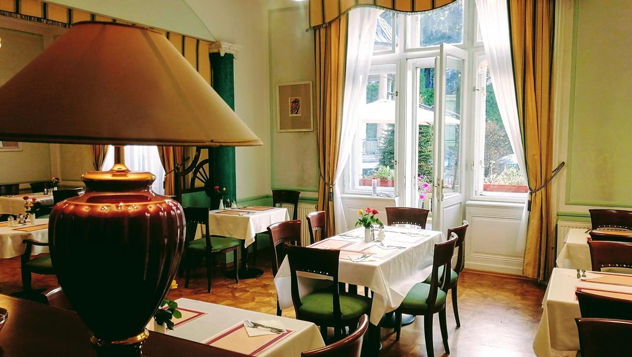 Hotel Ester Karlsbad Eksteriør billede