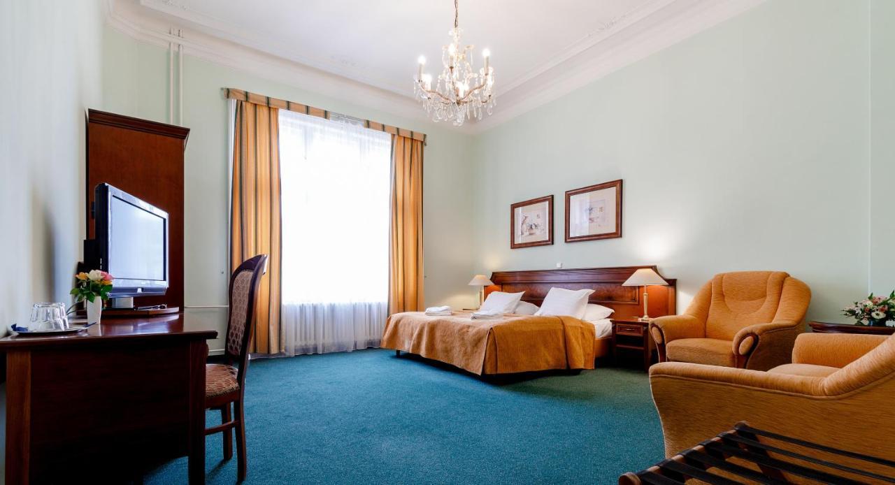 Hotel Ester Karlsbad Eksteriør billede