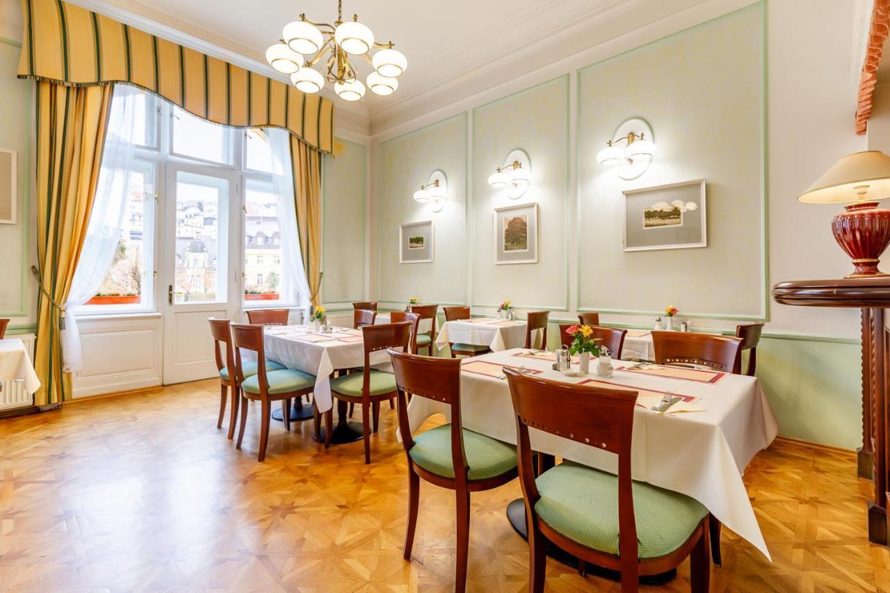Hotel Ester Karlsbad Eksteriør billede