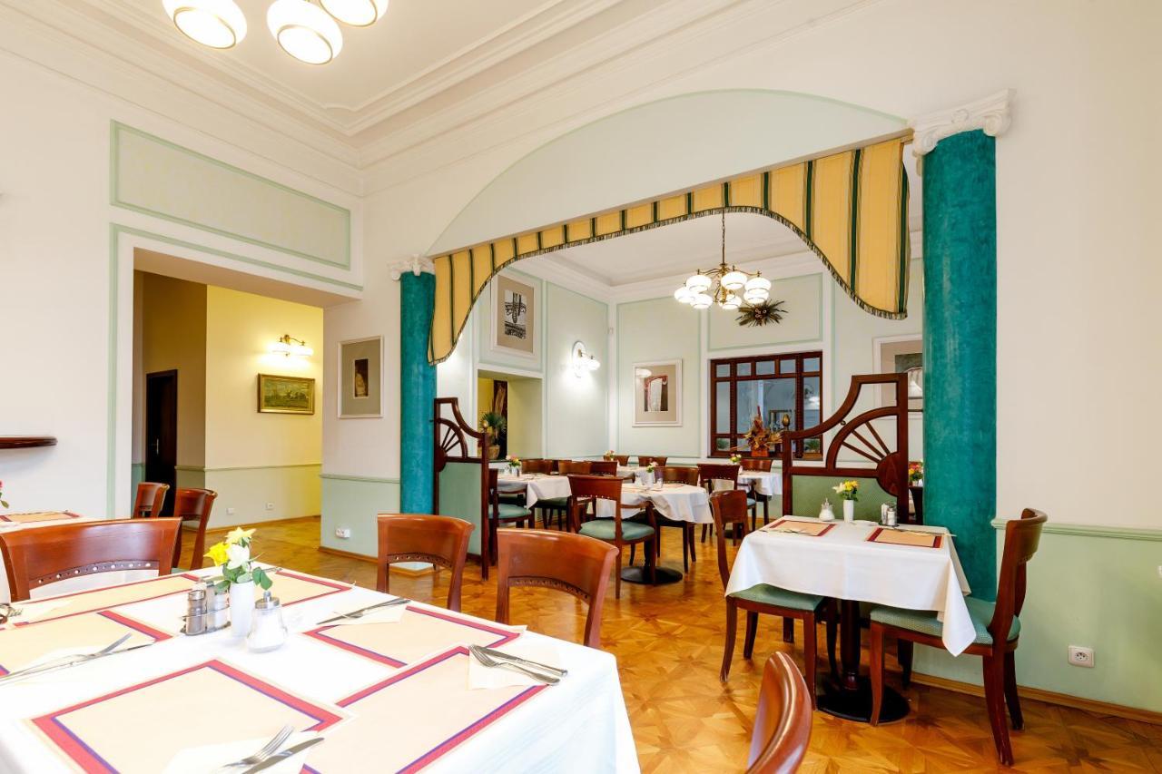 Hotel Ester Karlsbad Eksteriør billede