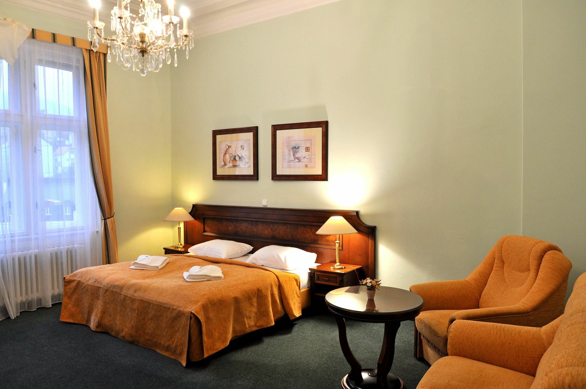 Hotel Ester Karlsbad Eksteriør billede