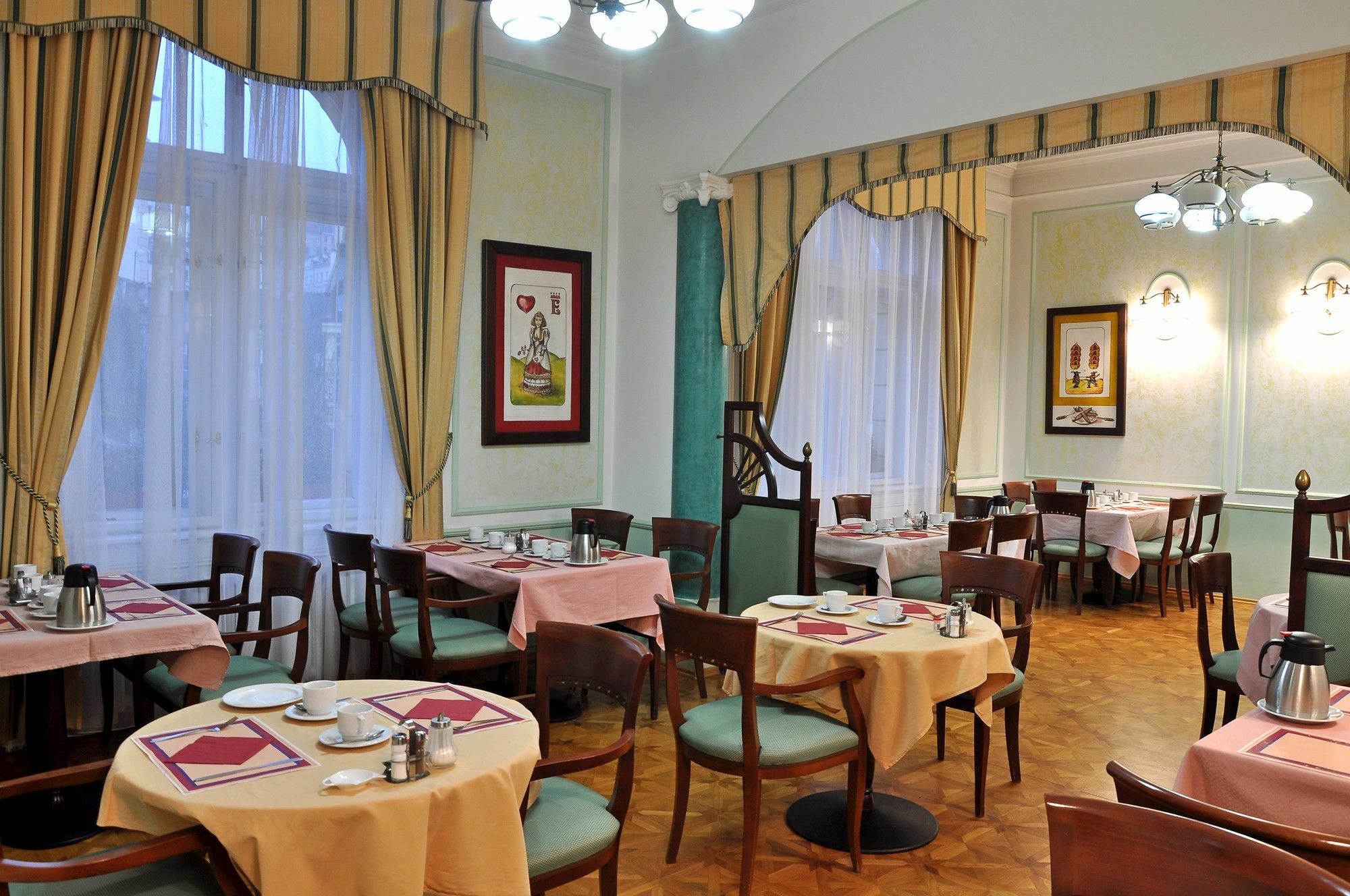 Hotel Ester Karlsbad Eksteriør billede